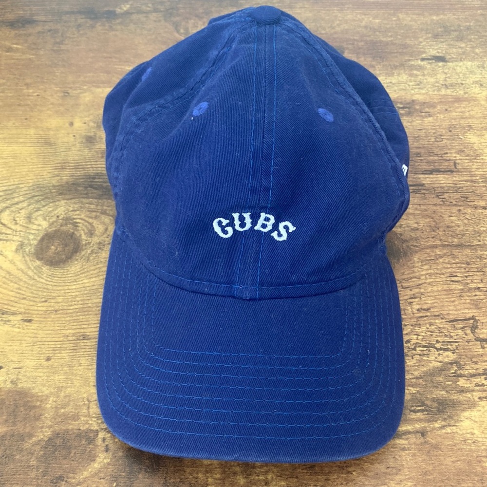 Chicago Cubs hat, NWOT.